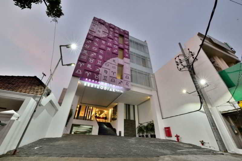 Best Hotel Kedungsari Surabaya Exterior photo